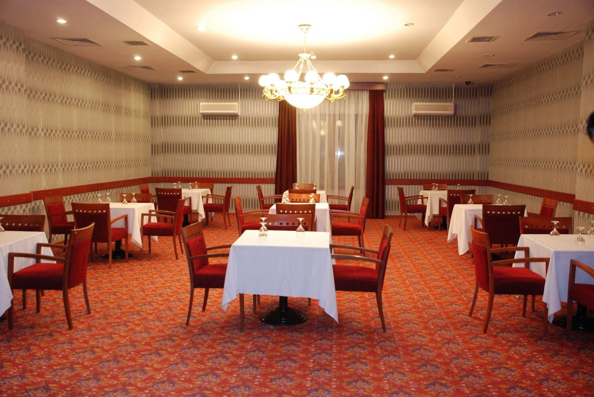 Akgun Elazig Hotel ภายนอก รูปภาพ