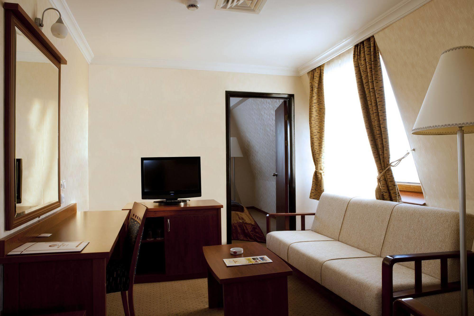Akgun Elazig Hotel ภายนอก รูปภาพ