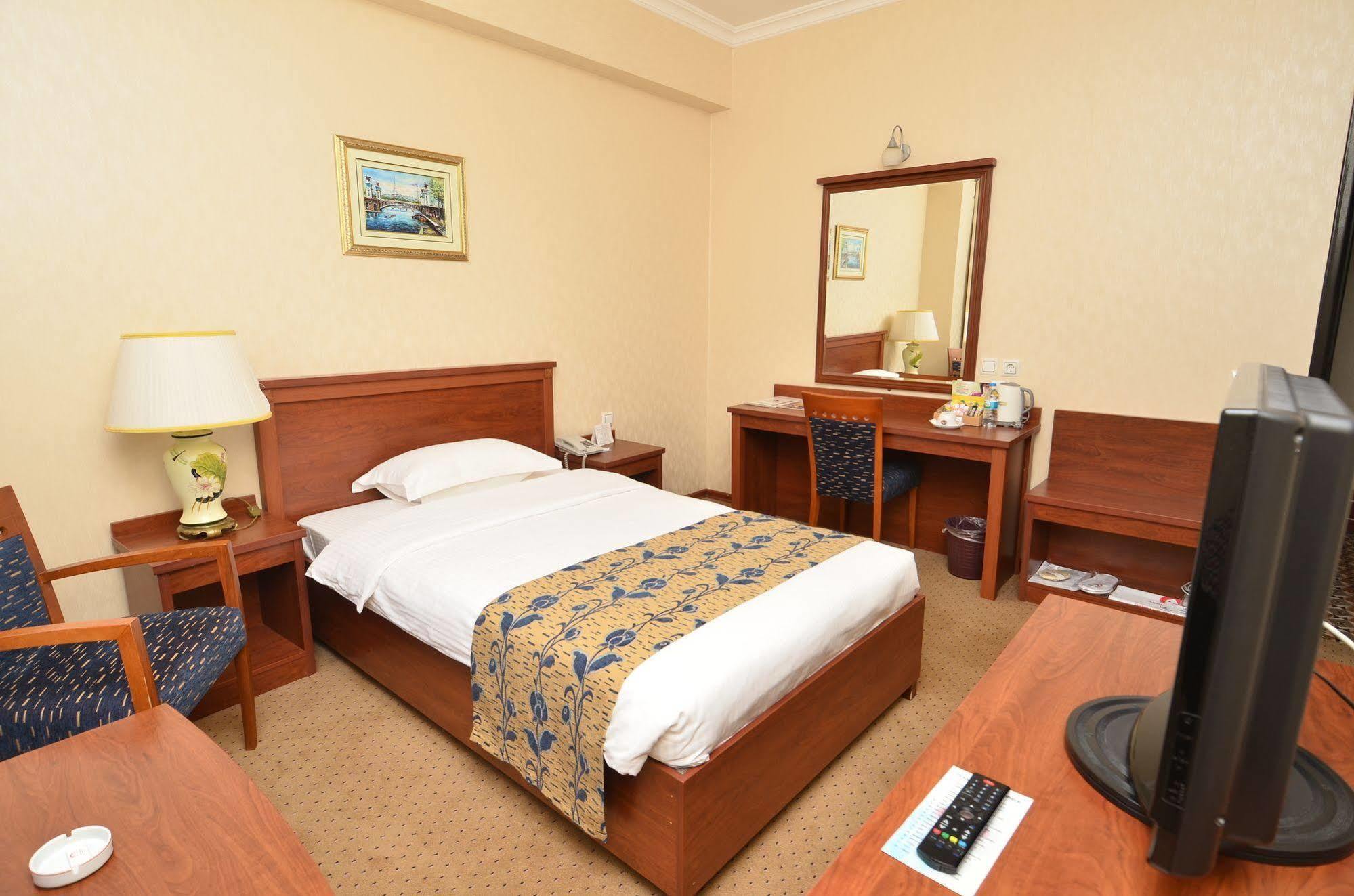 Akgun Elazig Hotel ภายนอก รูปภาพ